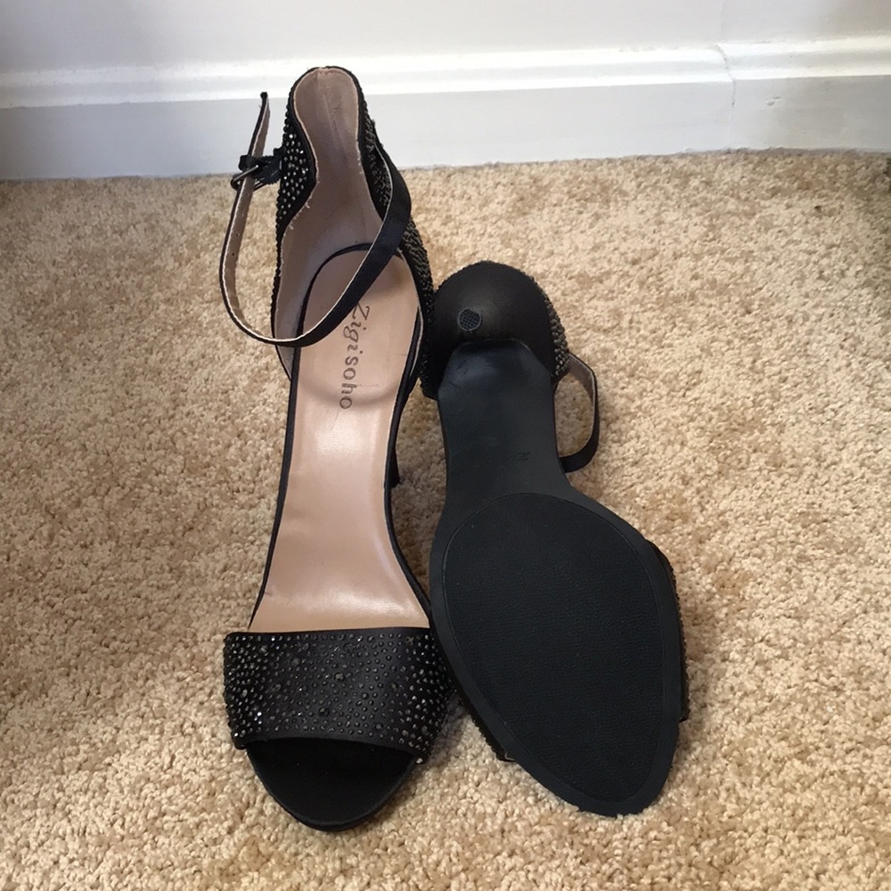 Zigi Soho SZ 10, sequined buckle closure heels - Picture 9 of 9